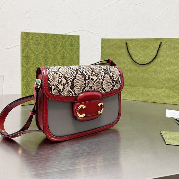 classsical 1955 corduroy series saddle patchwork fashion bag women designer cream handbag tofu buckle shoulder bags messenger
classsical 1955 corduroy series saddle patchwork fashion bag women designer cream handbag tofu buckle shoulder bags messenger