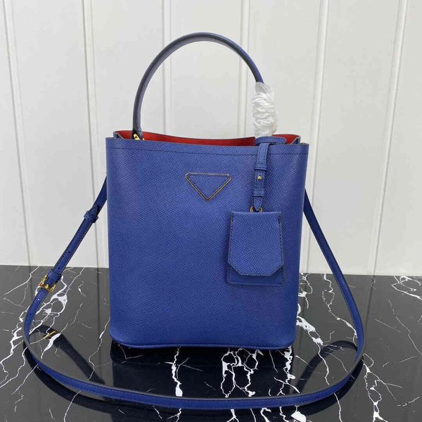 women luxurys designers bags 2021 crossbody bag handbag designer handbags zhouzhoubao123 purse wallet grain versatile cross cowhide messe ny
women luxurys designers bags 2021 crossbody bag handbag designer handbags zhouzhoubao123 purse wallet grain versatile cross cowhide messe ny
