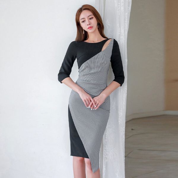 arrival mode temperamental personality stylish quality shreds beautiful dress asymmetric, Black;gray
arrival mode temperamental personality stylish quality shreds beautiful dress asymmetric, Black;gray