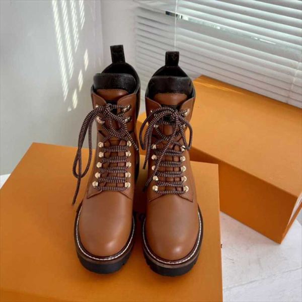 boots bottine femme genuine leather ankle combat female shoes platform lace up bottes women designer botas mujer, Black
boots bottine femme genuine leather ankle combat female shoes platform lace up bottes women designer botas mujer, Black