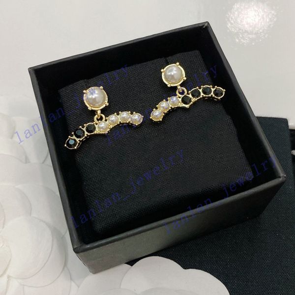 luxury stud designer earrings classic double letter logo black diamond white pearl 925 silver l0-c21, Golden;silver
luxury stud designer earrings classic double letter logo black diamond white pearl 925 silver l0-c21, Golden;silver