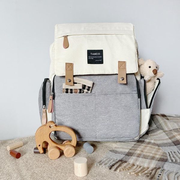 simple casual style dirtproof mommy diaper bag large capacity oxford baby nappy backpack portable women maternity organizer 1pcs bags
simple casual style dirtproof mommy diaper bag large capacity oxford baby nappy backpack portable women maternity organizer 1pcs bags