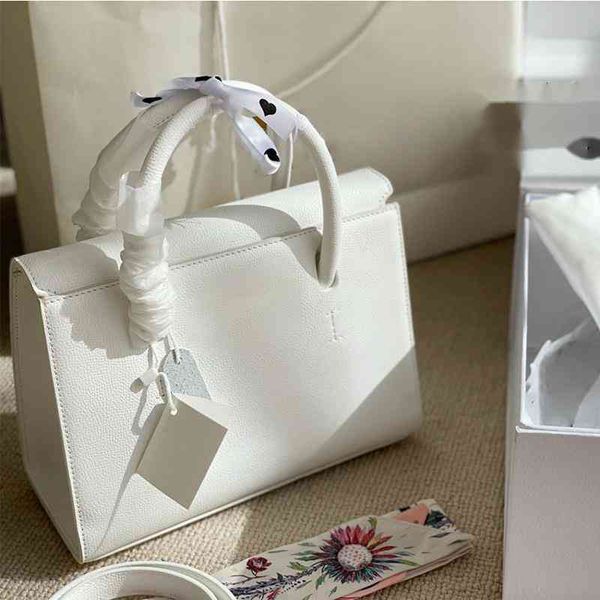 multi pochette bag onthego mini bags dijia letter single shoulder hongore twist lock briefcase design hand schoolgirl handbag zhouzhoubao123
multi pochette bag onthego mini bags dijia letter single shoulder hongore twist lock briefcase design hand schoolgirl handbag zhouzhoubao123