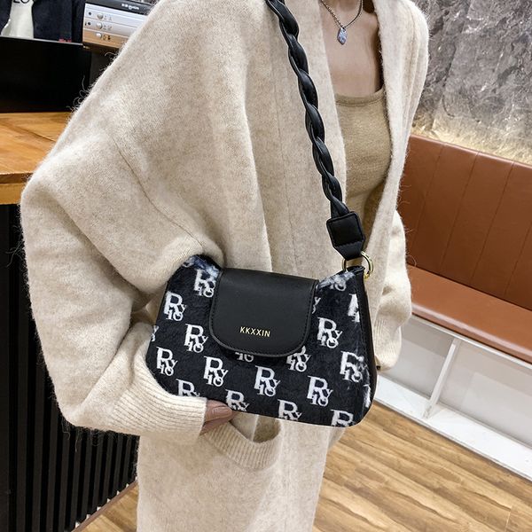 80% off outlet store small fresh bag female winter new single shoulder messenger bag wool with gift factory online sale, Black;red
80% off outlet store small fresh bag female winter new single shoulder messenger bag wool with gift factory online sale, Black;red