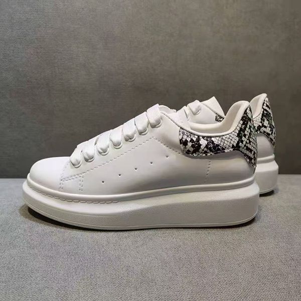 2021 shoes women mens trainers leather platform shoe flat casual party espadrilles vintage suede sneakers mkj004, Red;white
2021 shoes women mens trainers leather platform shoe flat casual party espadrilles vintage suede sneakers mkj004, Red;white