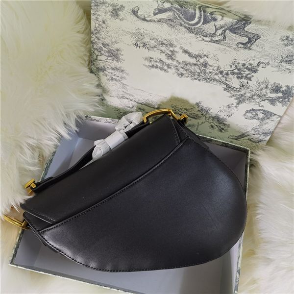 2020 metal saddle bag shoulder women genuine leather with strap purse cowhide handbag shoulder bags quality pendant bag crossbody h dxbv
2020 metal saddle bag shoulder women genuine leather with strap purse cowhide handbag shoulder bags quality pendant bag crossbody h dxbv
