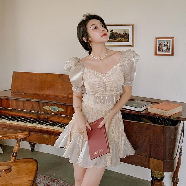 one-piece suits 2021 spring swimsuit female split skirt fashion thin fairy korean student girl
one-piece suits 2021 spring swimsuit female split skirt fashion thin fairy korean student girl