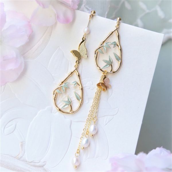 bamboo story of ancient clothing earrings super fairy show thin butterfly chinese style no hole ear clip girl, Black
bamboo story of ancient clothing earrings super fairy show thin butterfly chinese style no hole ear clip girl, Black