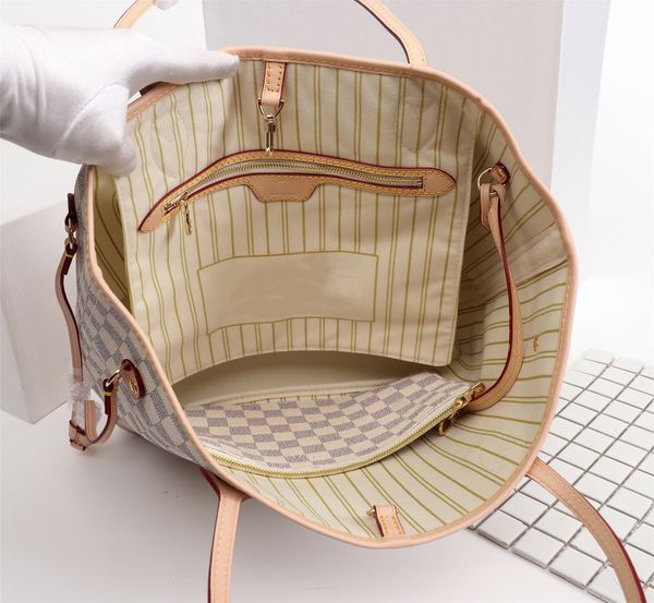 designer ladies totes hand-held leather luxury goods classic fashion brand one-shoulder zipper size 32/40cm
designer ladies totes hand-held leather luxury goods classic fashion brand one-shoulder zipper size 32/40cm