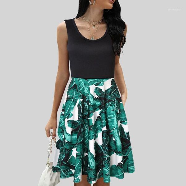 casual dresses harajuku dress women elegant round neck flower prints a-line tunics mini jurken zomer 2021 dames vestidos mujer, Black;gray
casual dresses harajuku dress women elegant round neck flower prints a-line tunics mini jurken zomer 2021 dames vestidos mujer, Black;gray