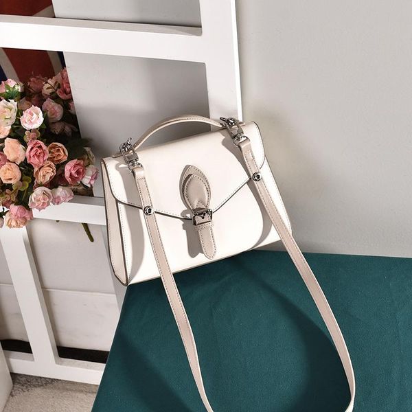 evening bags niche design leather women's bag 2021 postman texture color one-shoulder handbag
evening bags niche design leather women's bag 2021 postman texture color one-shoulder handbag