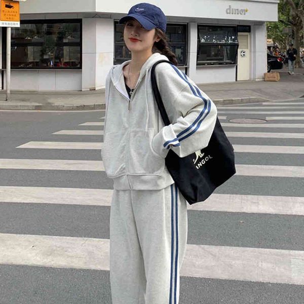 loose thin leisure sports female spring and autumn student korean fashion net red two-piece foreign style running suit, Gray
loose thin leisure sports female spring and autumn student korean fashion net red two-piece foreign style running suit, Gray
