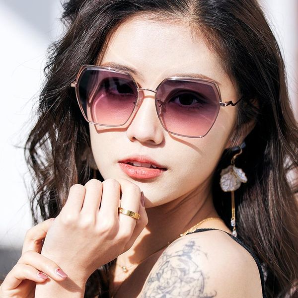 sunglasses women brand designer polarized uv400 gradient lens fashion luxury ladies sun glasses eyewear for female v29517, White;black
sunglasses women brand designer polarized uv400 gradient lens fashion luxury ladies sun glasses eyewear for female v29517, White;black