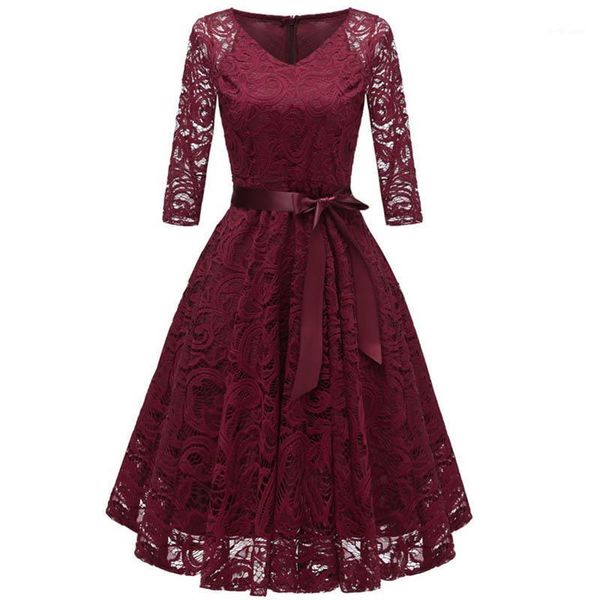 casual dresses 2021 lace woman solid color red pink autumn long-sleeve floral embroidery elegant party tunic midi dress with belt, Black;gray
casual dresses 2021 lace woman solid color red pink autumn long-sleeve floral embroidery elegant party tunic midi dress with belt, Black;gray