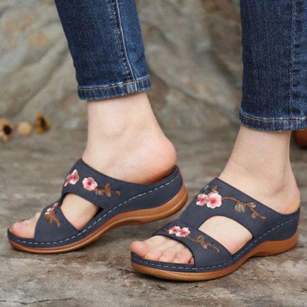 sandals summer women's wedge heel flower shoes hollow casual 2021 fashion women breathable shoes#3, Black
sandals summer women's wedge heel flower shoes hollow casual 2021 fashion women breathable shoes#3, Black