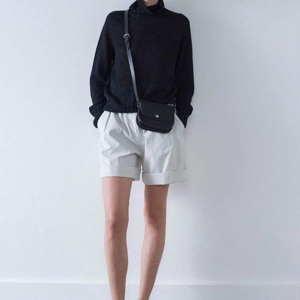 women's shorts women pants 2021 spring and summer cotton casual knee length, White;black
women's shorts women pants 2021 spring and summer cotton casual knee length, White;black
