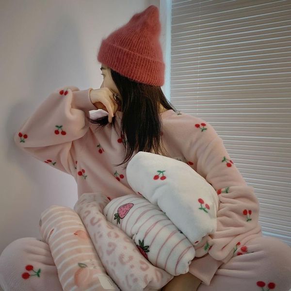 girl's pajama sets warm suits for women homewear 2021 women's winter home suit korean sweets casual set velvet two piece pants, White
girl's pajama sets warm suits for women homewear 2021 women's winter home suit korean sweets casual set velvet two piece pants, White