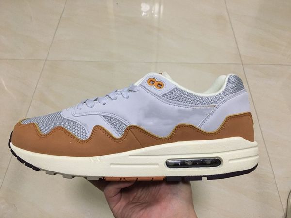 runner sneakers running shoes ma1 patta waves monarch with bracelet dh1348
runner sneakers running shoes ma1 patta waves monarch with bracelet dh1348