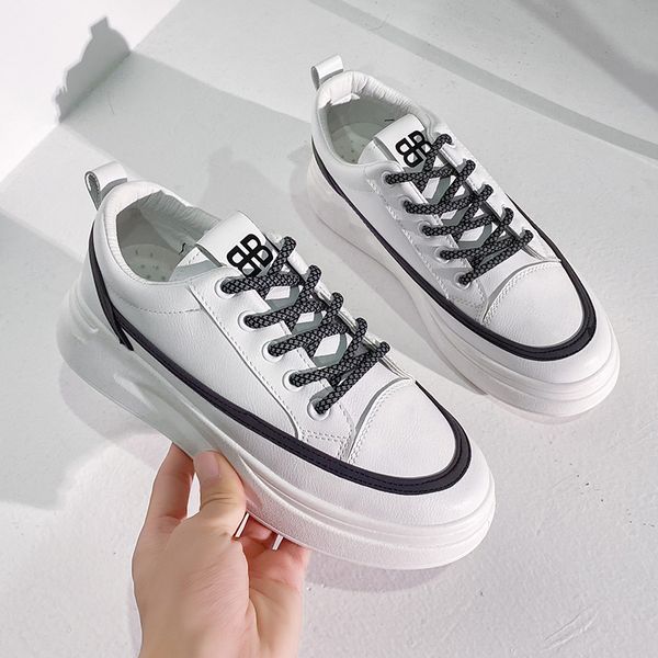 2021 designer women running shoes black grey reflective fashion womens trainers sports sneakers size 35-40 wk, White;red
2021 designer women running shoes black grey reflective fashion womens trainers sports sneakers size 35-40 wk, White;red