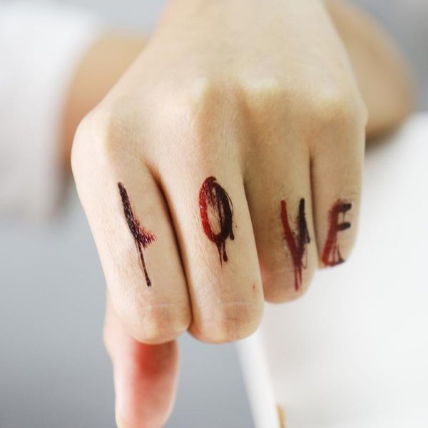 party decoration 10.5x15cm halloween decor horror wound scary blood injury sticker hourglass tattoo,vampire tattoo,halloween eye tattoo
party decoration 10.5x15cm halloween decor horror wound scary blood injury sticker hourglass tattoo,vampire tattoo,halloween eye tattoo