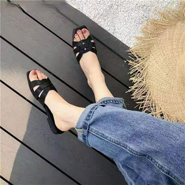 slippers 2021 women's flip flops summer the solid color all-match comfortable rubber flat shoes casual sandals shallow, Black
slippers 2021 women's flip flops summer the solid color all-match comfortable rubber flat shoes casual sandals shallow, Black
