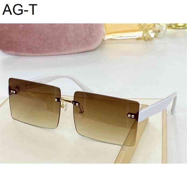 6512 sunglasses women popular fashion square frame sunglass crystal metarial fashion women style come with case, White;black
6512 sunglasses women popular fashion square frame sunglass crystal metarial fashion women style come with case, White;black
