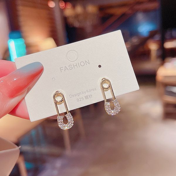 wholesale price classic design studs titanium steel screw with drill earrings semi-circular opening with drill earrings for women gift 1k12, Golden;silver
wholesale price classic design studs titanium steel screw with drill earrings semi-circular opening with drill earrings for women gift 1k12, Golden;silver