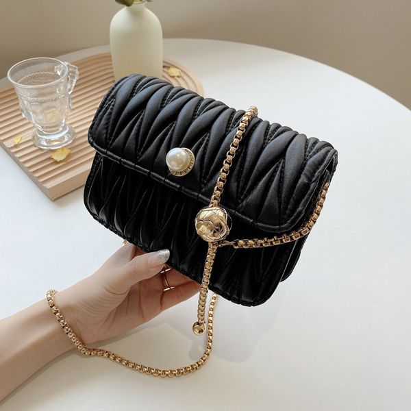 folded fashion summer female 2021 new retro small bag messenger chain western texture style square simple cwoqh
folded fashion summer female 2021 new retro small bag messenger chain western texture style square simple cwoqh