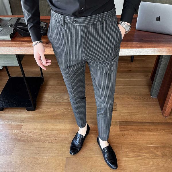 men's suit pants casual slim business dress pants fashion striped men's office social pants streetwear wedding trousers 210527, White;black
men's suit pants casual slim business dress pants fashion striped men's office social pants streetwear wedding trousers 210527, White;black