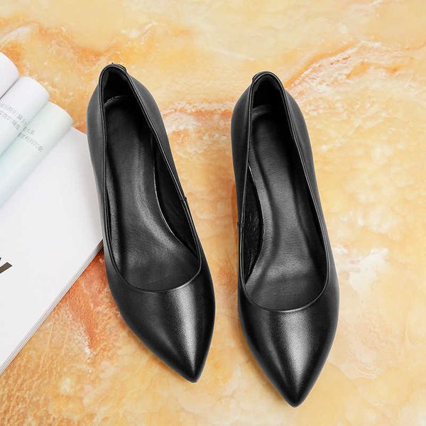 2021 women's sho pointed profsional high heels shallow mouth work thick heel head layer cowhide single women
2021 women's sho pointed profsional high heels shallow mouth work thick heel head layer cowhide single women