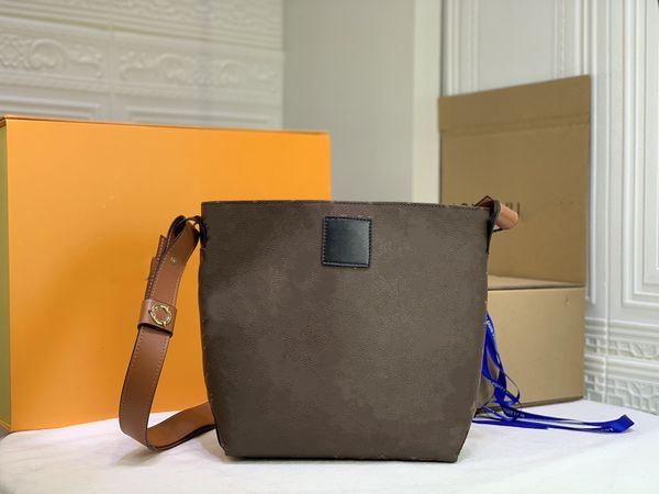 yy 2021 luxury designer tote genuine leather handbags women crossbody bags fashion ladies shopping shoulder bag womens female handbag purse
yy 2021 luxury designer tote genuine leather handbags women crossbody bags fashion ladies shopping shoulder bag womens female handbag purse