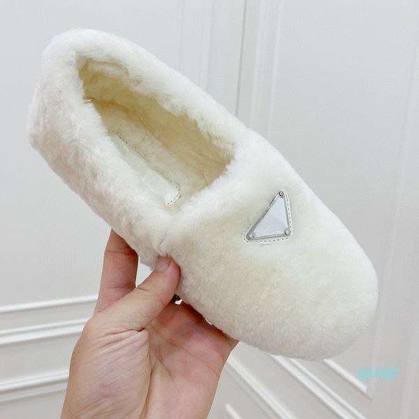 designer women winter snow fur furry satin boot ankle booties leather outdoors shoes size35-40, Red;white
designer women winter snow fur furry satin boot ankle booties leather outdoors shoes size35-40, Red;white