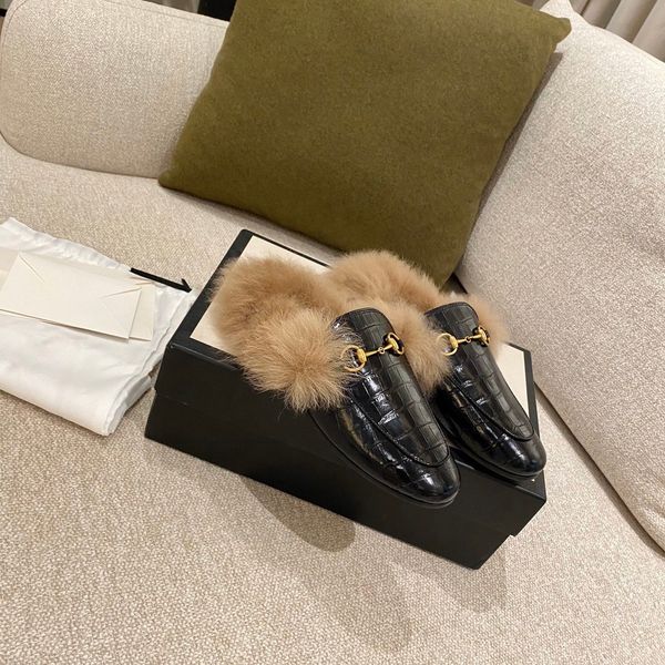 ladies classic brand shoes design fashionable leather comfortable luxury flat-bottomed furry slippers with shoe box, Red;white
ladies classic brand shoes design fashionable leather comfortable luxury flat-bottomed furry slippers with shoe box, Red;white