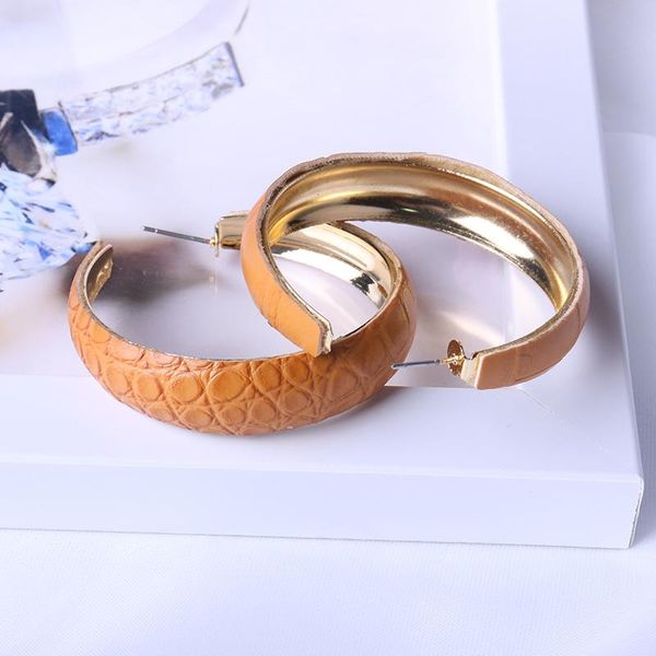 korean fashion joker yellow and brown pu leather earrings exaggerated grain metal jewelry hoop & huggie, Golden;silver
korean fashion joker yellow and brown pu leather earrings exaggerated grain metal jewelry hoop & huggie, Golden;silver