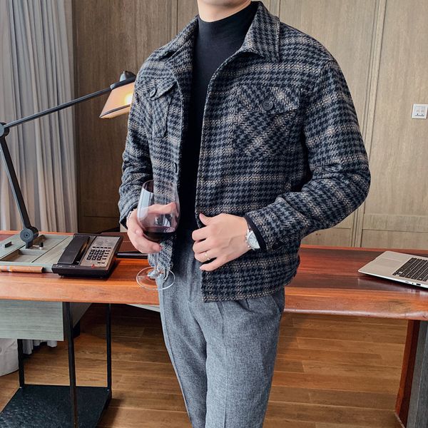 2021 clothing Men high-grade Woolen plaid cloth jackets/Male slim fit Fashion leisure Woolen cloth coats Plus size S-3XL, Black;brown
2021 clothing Men high-grade Woolen plaid cloth jackets/Male slim fit Fashion leisure Woolen cloth coats Plus size S-3XL, Black;brown