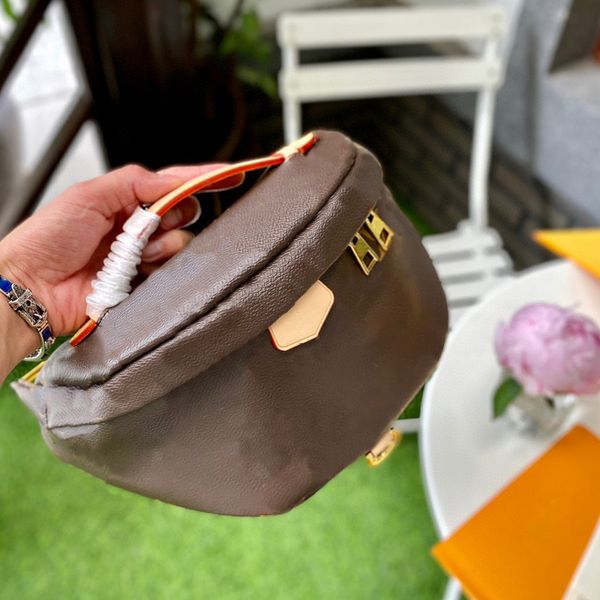 2021 luxury designer bag pocket messenger shoulder men and women presbyopia classic fashion versatile large-capacity coin purse
2021 luxury designer bag pocket messenger shoulder men and women presbyopia classic fashion versatile large-capacity coin purse