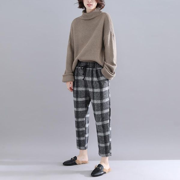 women's pants & capris fashion european plaid wide leg elastic waist female 2021 winter woolen casual loose all-match trousers, Black;white
women's pants & capris fashion european plaid wide leg elastic waist female 2021 winter woolen casual loose all-match trousers, Black;white