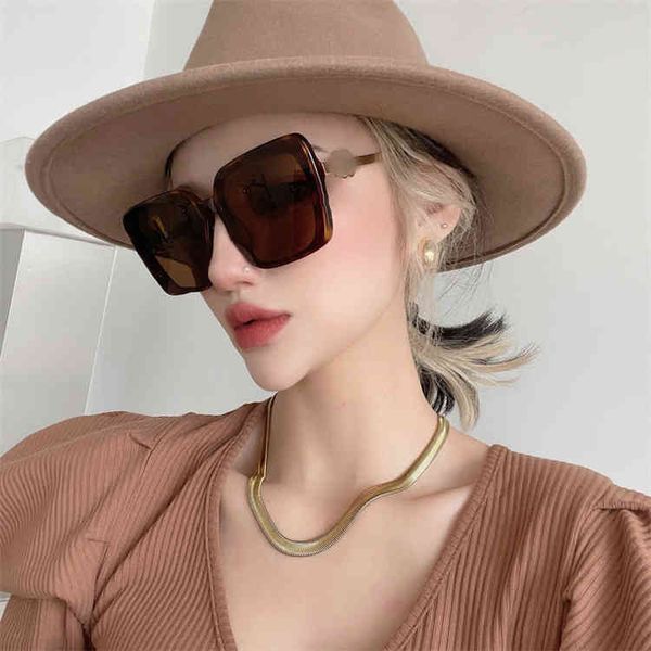 75% off high version g's new sunglasses women's net red wind same fashion plate personalized large box sunglasses gg1915, White;black
75% off high version g's new sunglasses women's net red wind same fashion plate personalized large box sunglasses gg1915, White;black