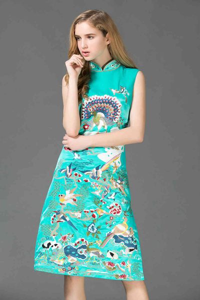 luxury cheongsam embroidered hundred birds improved cheongsam drs 63#, Blue;red
luxury cheongsam embroidered hundred birds improved cheongsam drs 63#, Blue;red