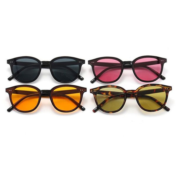 sunglasses 2021 square frame men women black green lens uv400 protection eyewear fashion design gafas de sol rivet eyeglass, White;black
sunglasses 2021 square frame men women black green lens uv400 protection eyewear fashion design gafas de sol rivet eyeglass, White;black