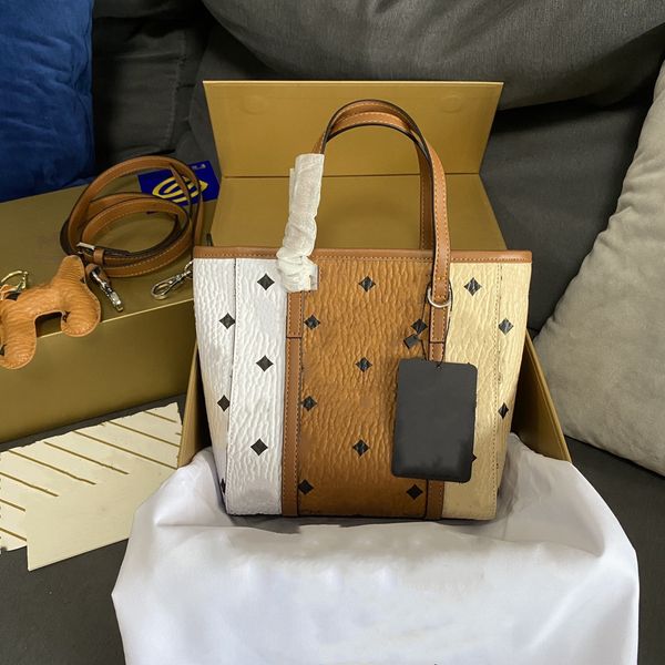 2021 color matching basket shopping bags are printed on the cotton canvas lining printing design inspired by street fashion
2021 color matching basket shopping bags are printed on the cotton canvas lining printing design inspired by street fashion