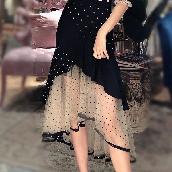 skirts 2021 fashion temperament retro mesh splicing irregular skirt black nail beaded fishtail chiffon polka-dot sexy
skirts 2021 fashion temperament retro mesh splicing irregular skirt black nail beaded fishtail chiffon polka-dot sexy