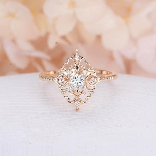 wedding rings delicate ring rivet zircon ladies elegant party size 6-10, Slivery;golden
wedding rings delicate ring rivet zircon ladies elegant party size 6-10, Slivery;golden