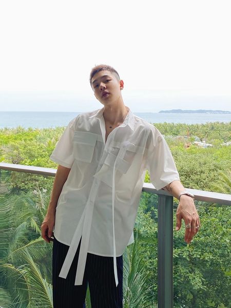 men's casual shirts xs-6xl 2021 men women's clothing catwalk short sleeve shirt with street structure for vacation plus size singe, White;black
men's casual shirts xs-6xl 2021 men women's clothing catwalk short sleeve shirt with street structure for vacation plus size singe, White;black