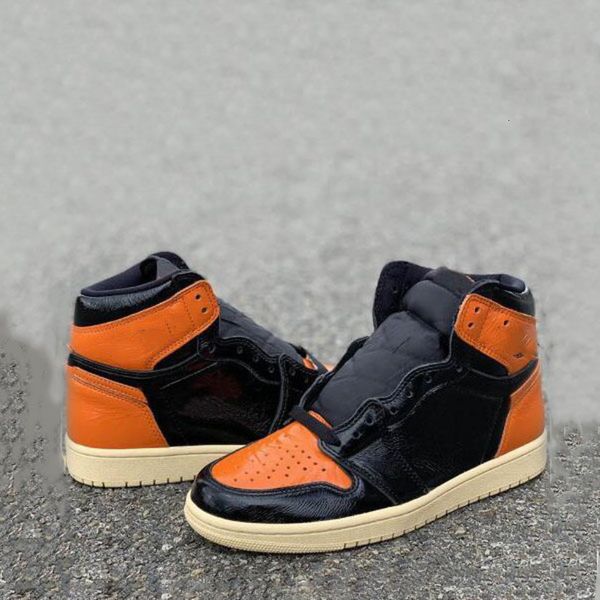 1 og high shattered 3.0 mens basketball shoes 1s sneaker orange black toe black pale vanilla starfish athletic sneakers
1 og high shattered 3.0 mens basketball shoes 1s sneaker orange black toe black pale vanilla starfish athletic sneakers