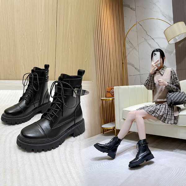 the new spring and autumn of 2021 martin boots, round toe shaped rubber soles, designer luxury style., Black
the new spring and autumn of 2021 martin boots, round toe shaped rubber soles, designer luxury style., Black