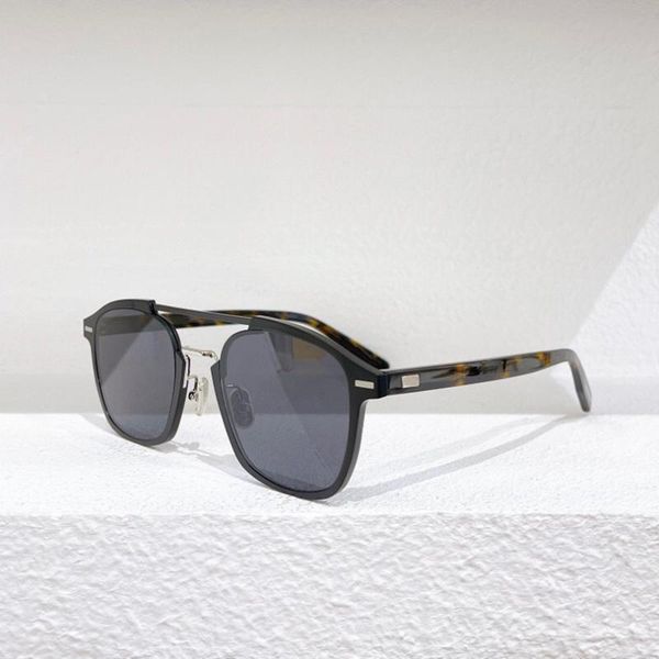 sunglasses square metal balck frame women grey lens fashion style men, White;black
sunglasses square metal balck frame women grey lens fashion style men, White;black