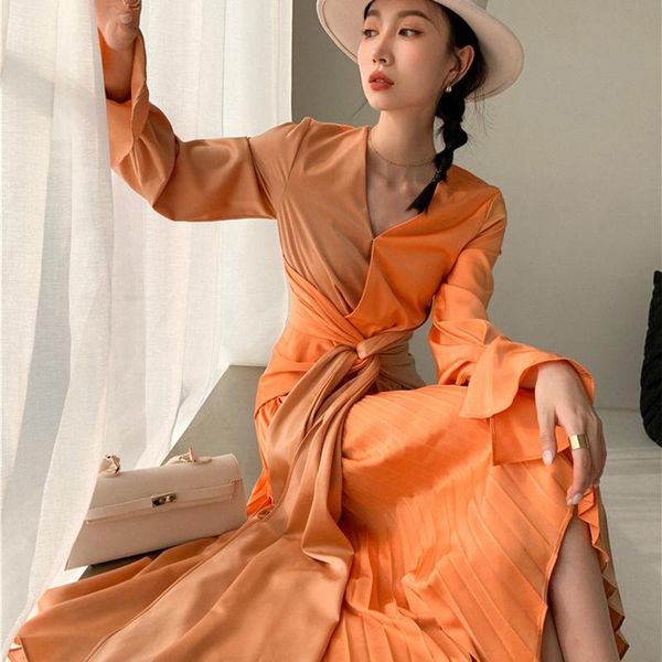 casual dresses a line midi for women v neck long sleeve high waist female elegant hit color ruched dress summer style, Black;gray
casual dresses a line midi for women v neck long sleeve high waist female elegant hit color ruched dress summer style, Black;gray