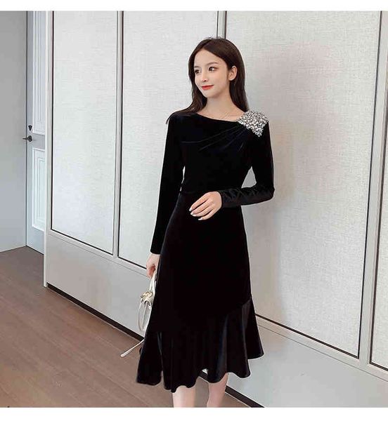 autumn winter black velvet slash neck beaded dresses long sleeve elegant mermaid patchwork office party dress vestido 210514, Black;gray
autumn winter black velvet slash neck beaded dresses long sleeve elegant mermaid patchwork office party dress vestido 210514, Black;gray