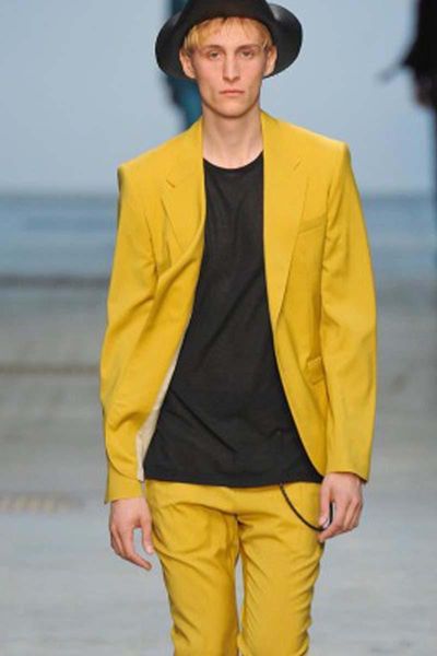 men's suits & blazers tpsaade yellow customized made catwalk fashion casual jacket suit young groom dress ball slim 2 piece pants, White;black
men's suits & blazers tpsaade yellow customized made catwalk fashion casual jacket suit young groom dress ball slim 2 piece pants, White;black